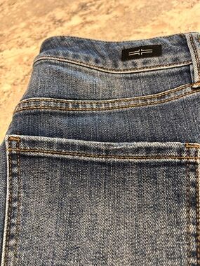 Liverpool Women's Blue Boyfriend Jeans with Classic Stitching